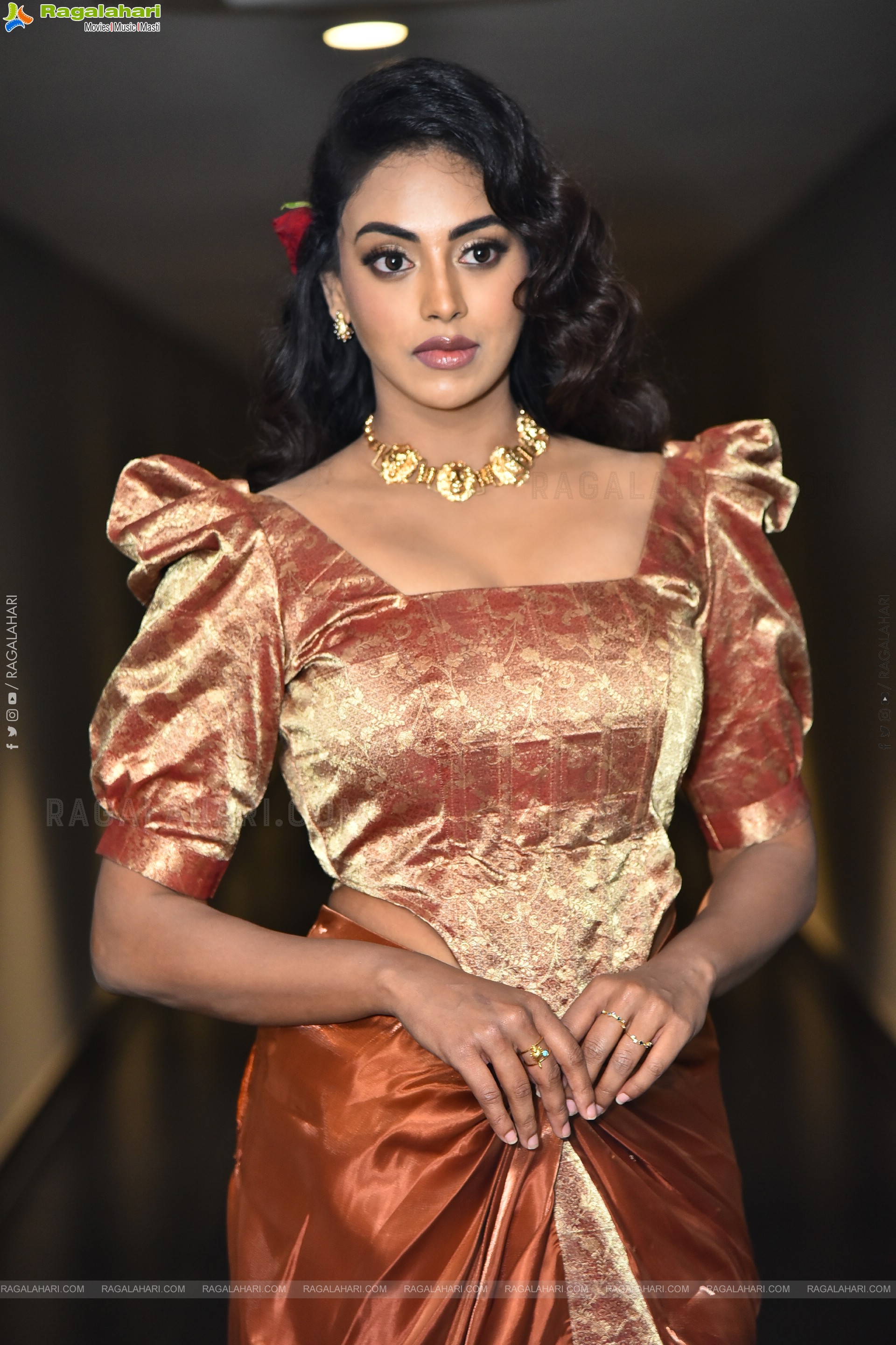 Kamakshi Bhaskarla at 12A Railway Colony Trailer Launch, HD Gallery