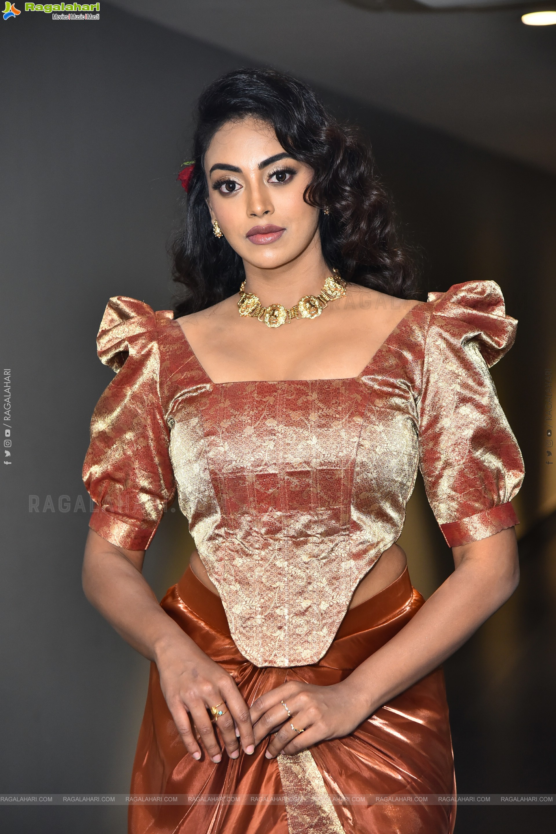 Kamakshi Bhaskarla at 12A Railway Colony Trailer Launch, HD Gallery