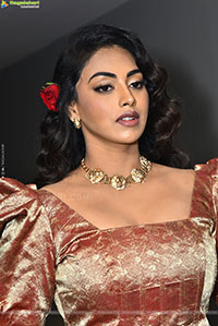 Kamakshi Bhaskarla at 12A Railway Colony Trailer Launch