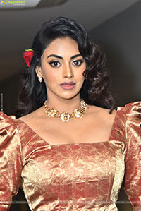 Kamakshi Bhaskarla at 12A Railway Colony Trailer Launch