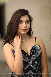 Kusuma Latest Glam Photoshoot Stills, HD Gallery