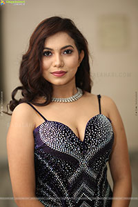 Kusuma Latest Glam Photoshoot Stills, HD Gallery