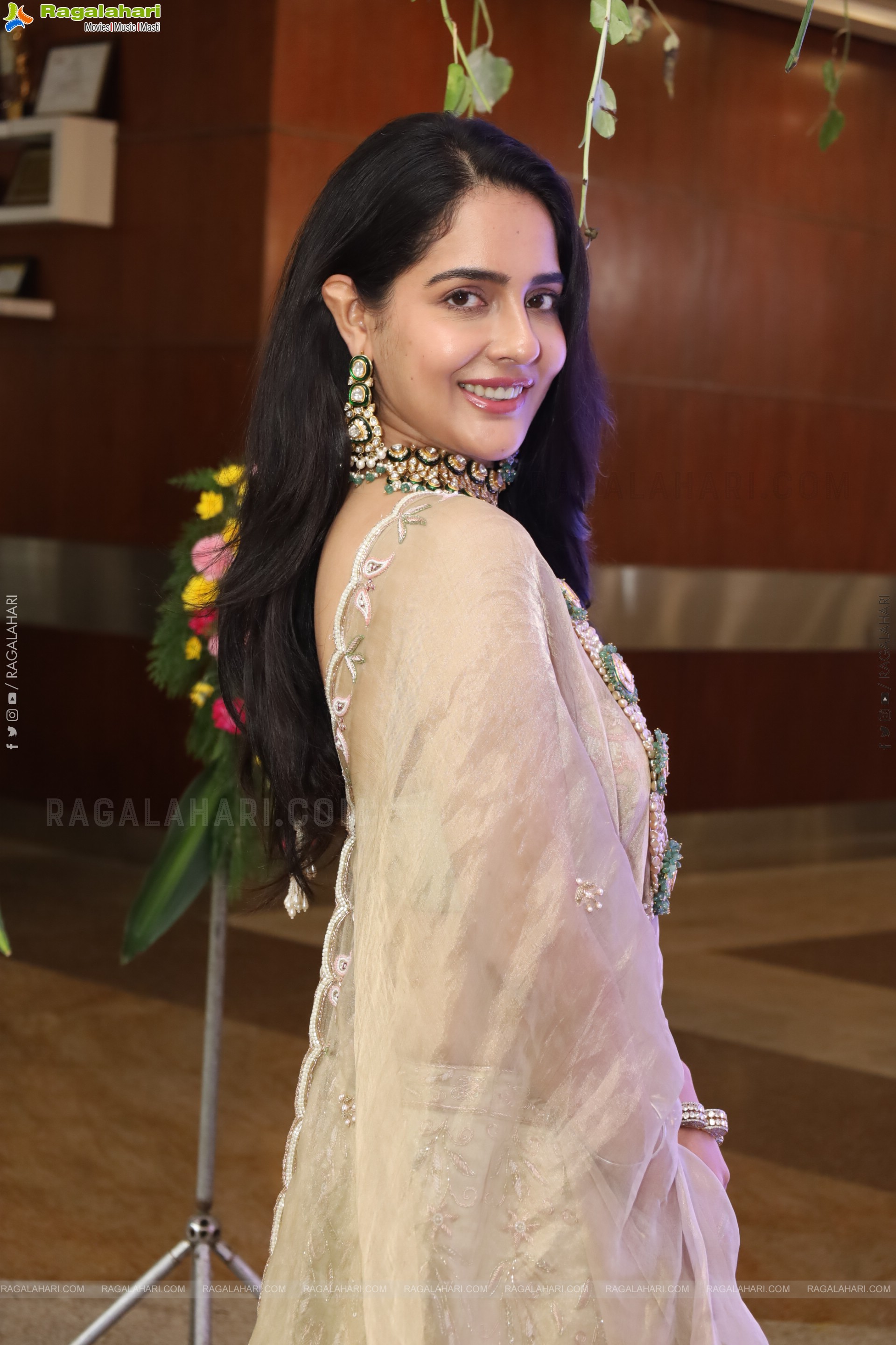 Malvi Malhotra at Hi Life Exhibition Grand Launch, HD Gallery