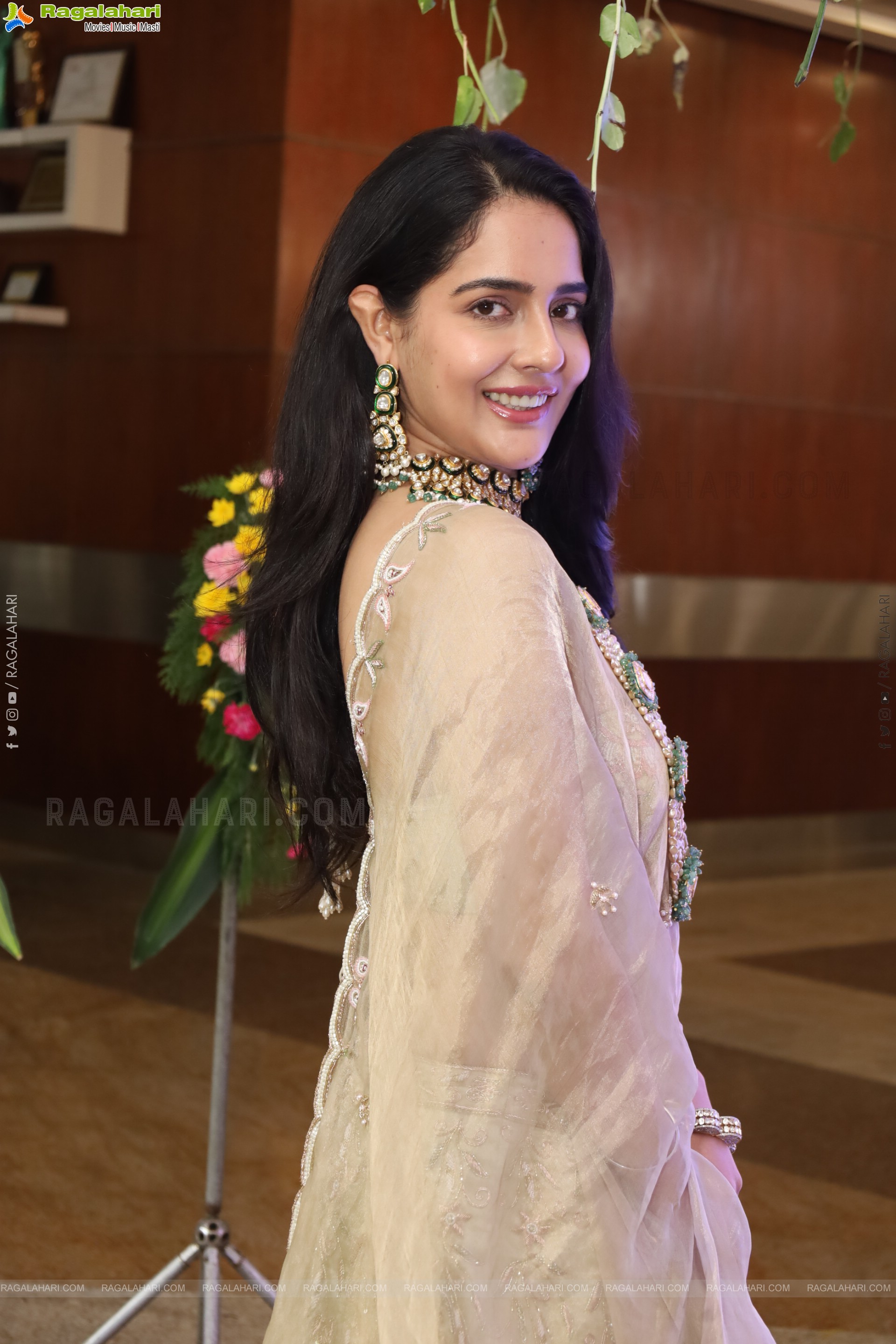 Malvi Malhotra at Hi Life Exhibition Grand Launch, HD Gallery