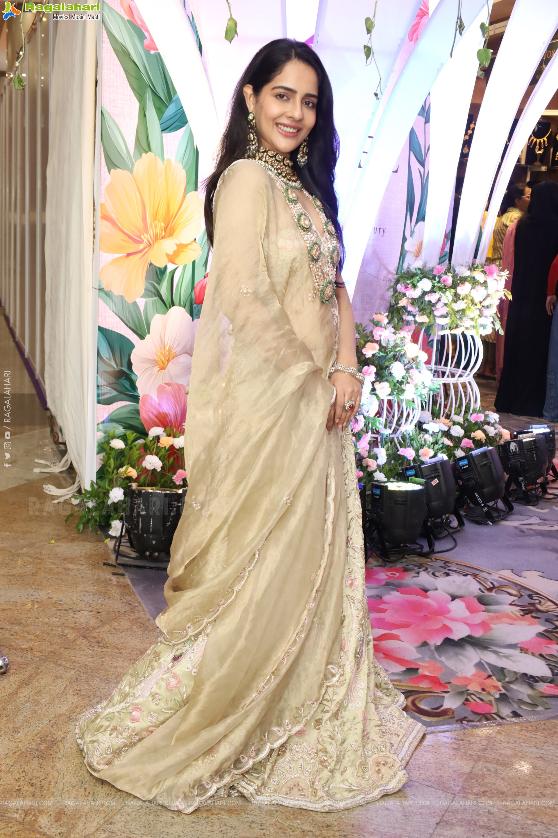 Malvi Malhotra at Hi Life Exhibition Grand Launch, HD Gallery