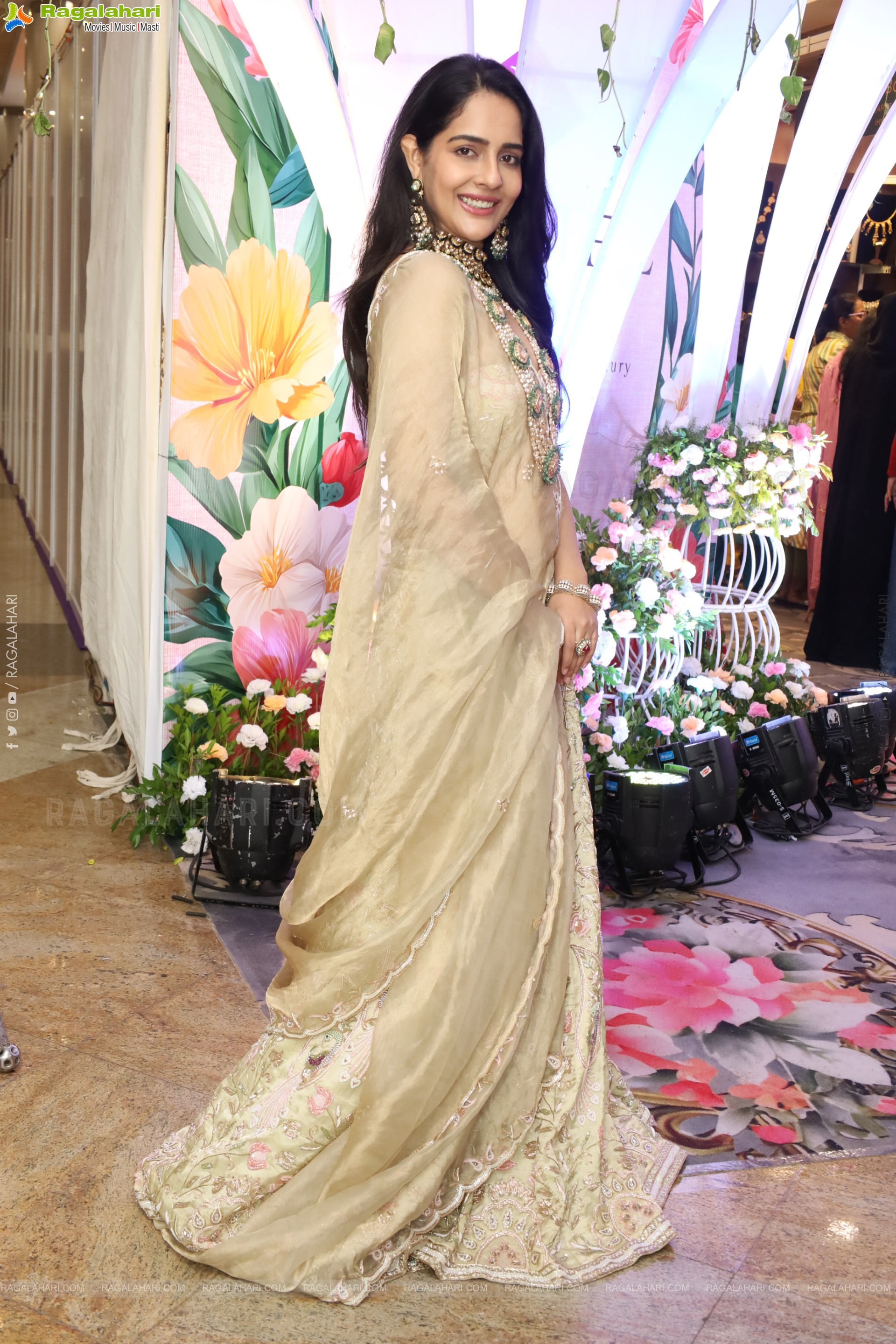 Malvi Malhotra at Hi Life Exhibition Grand Launch, HD Gallery