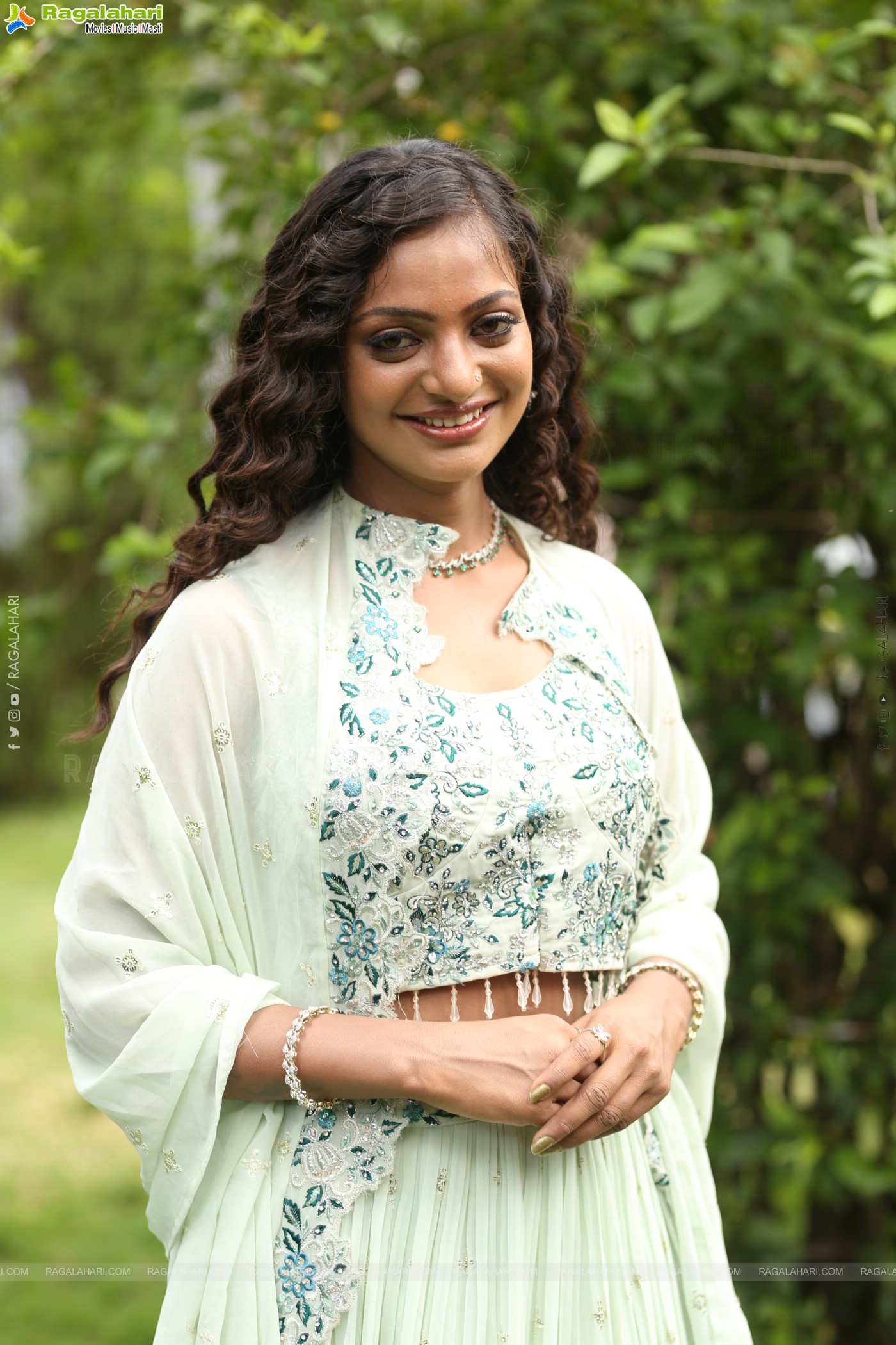 Monalisa Bhosle at Life Movie Launch, HD Gallery