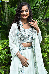 Monalisa Bhosle at Life Movie Launch, HD Gallery