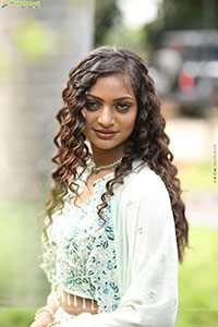 Monalisa Bhosle at Life Movie Launch, HD Gallery