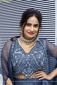 Naziya Khan in Grey Embellished Dress, HD Photo Gallery 