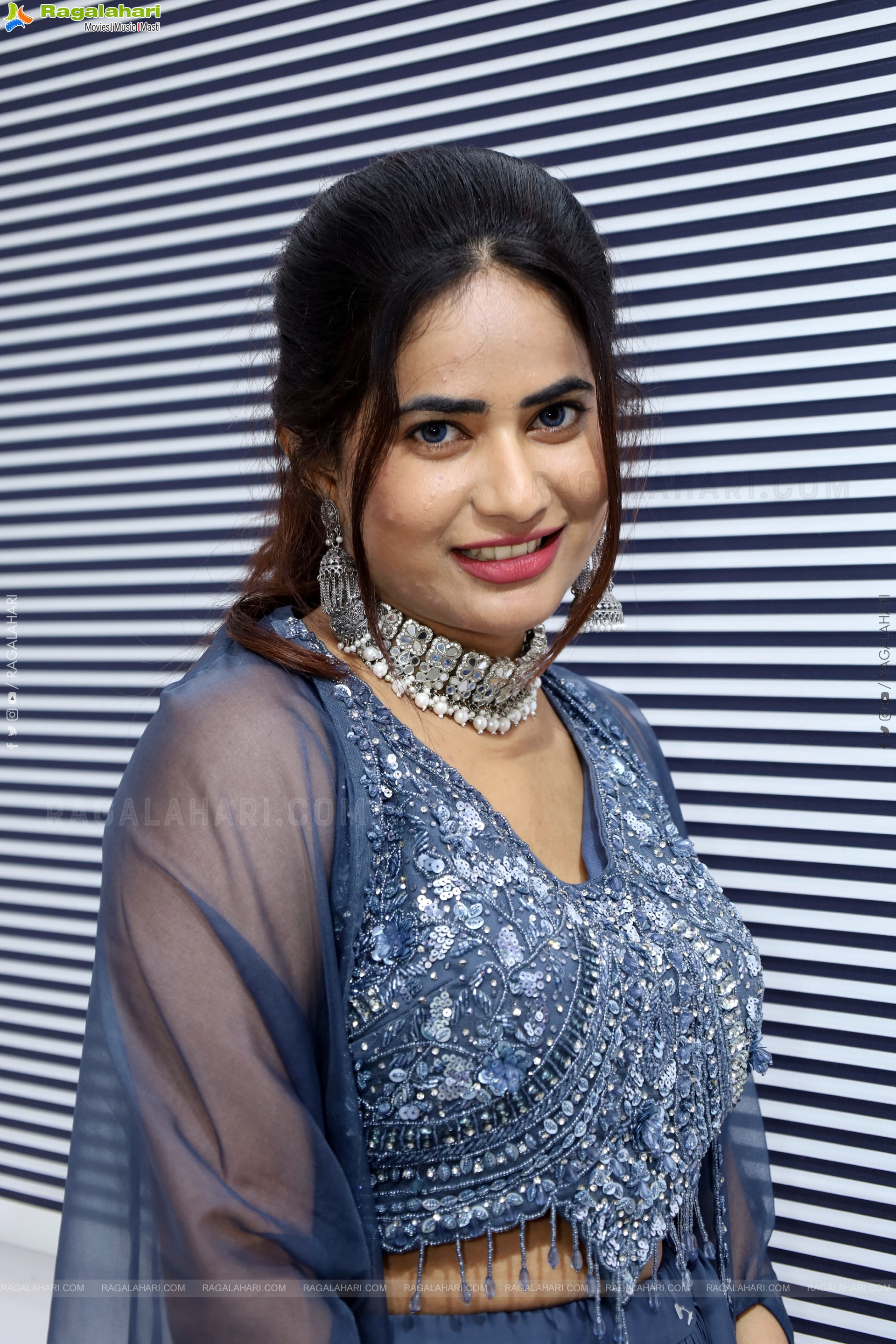 Naziya Khan in Grey Embellished Dress, HD Photo Gallery