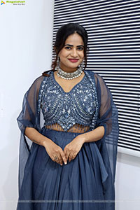 Naziya Khan in Grey Embellished Dress, HD Photo Gallery 