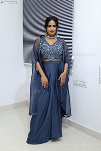 Naziya Khan in Grey Embellished Dress, HD Photo Gallery 