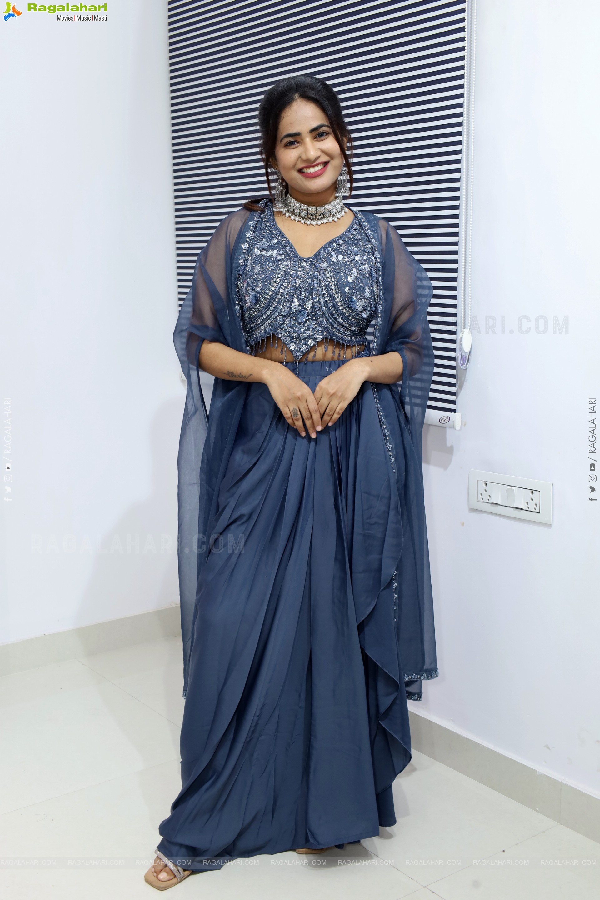 Naziya Khan in Grey Embellished Dress, HD Photo Gallery
