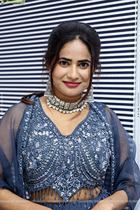 Naziya Khan in Grey Embellished Dress, HD Photo Gallery 