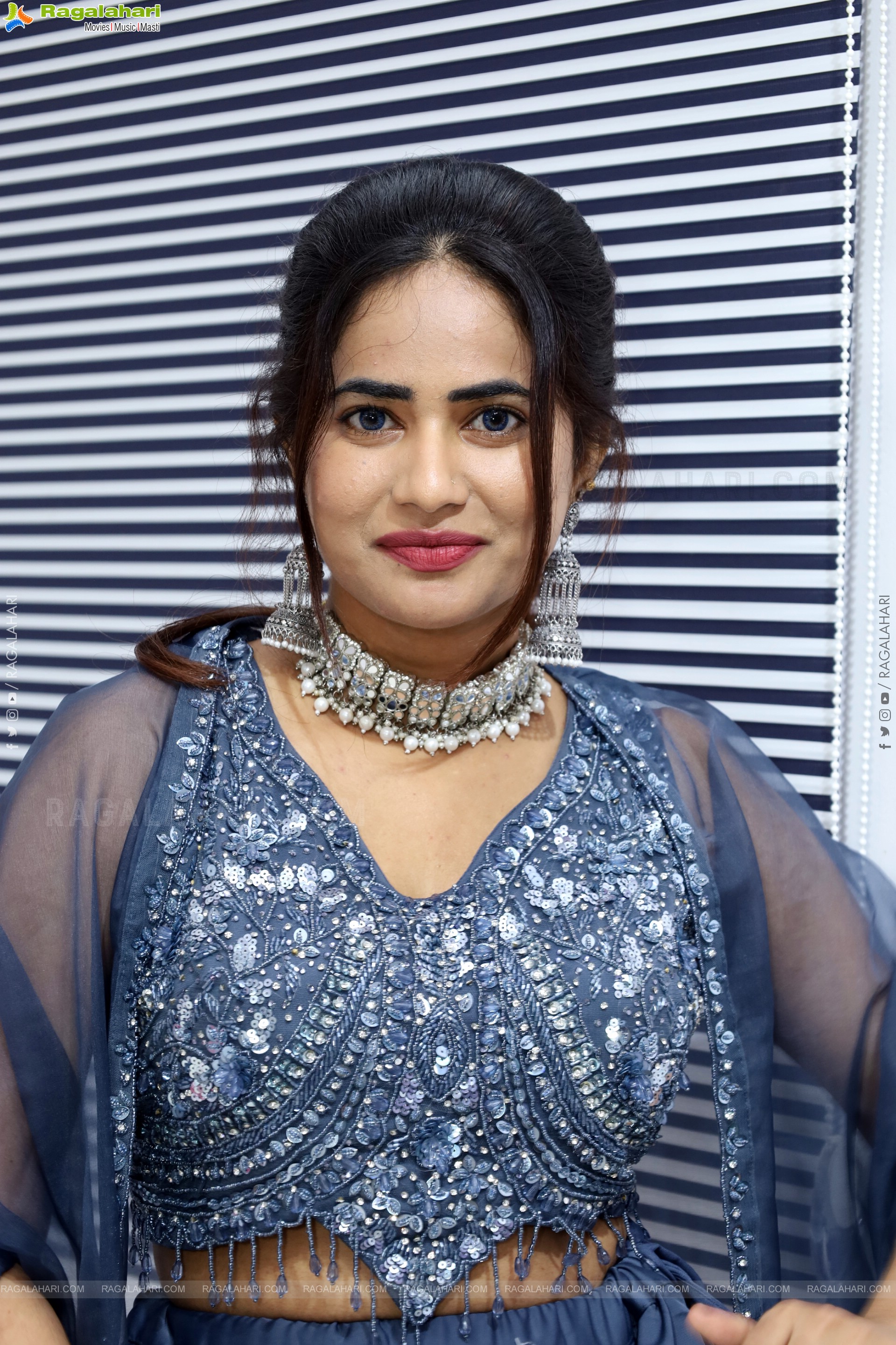 Naziya Khan in Grey Embellished Dress, HD Photo Gallery