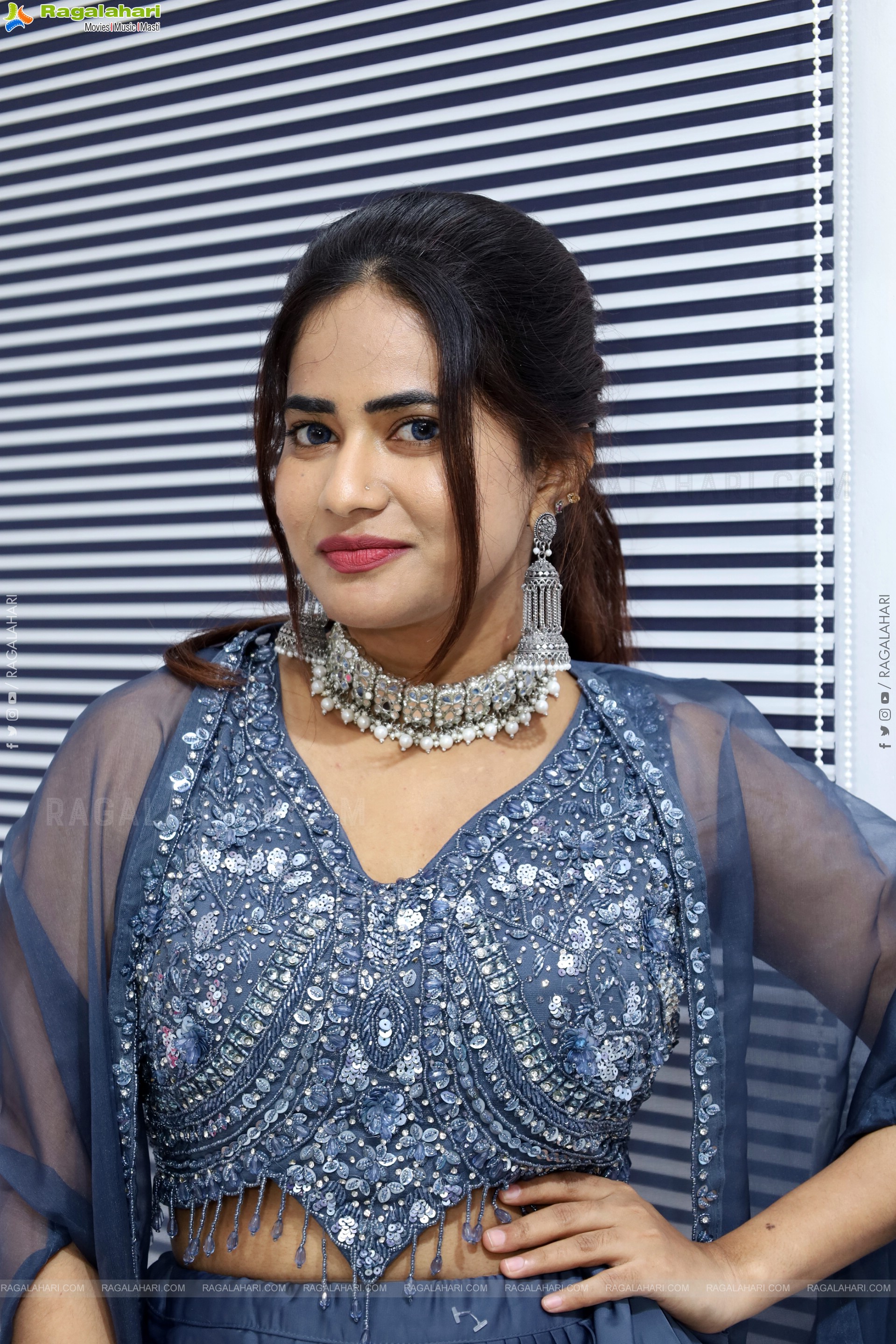 Naziya Khan in Grey Embellished Dress, HD Photo Gallery