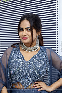 Naziya Khan in Grey Embellished Dress, HD Photo Gallery 