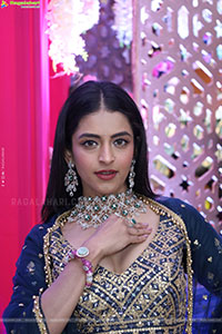 Prachi Thaker Poses with Designer Jewellery