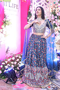 Prachi Thaker Poses with Designer Jewellery