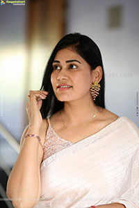 Priya Deshpag at Sandigdham Teaser Launch, HD Gallery