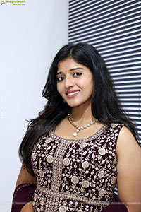 Ramya Priya Latest Glam Stills, HD Gallery