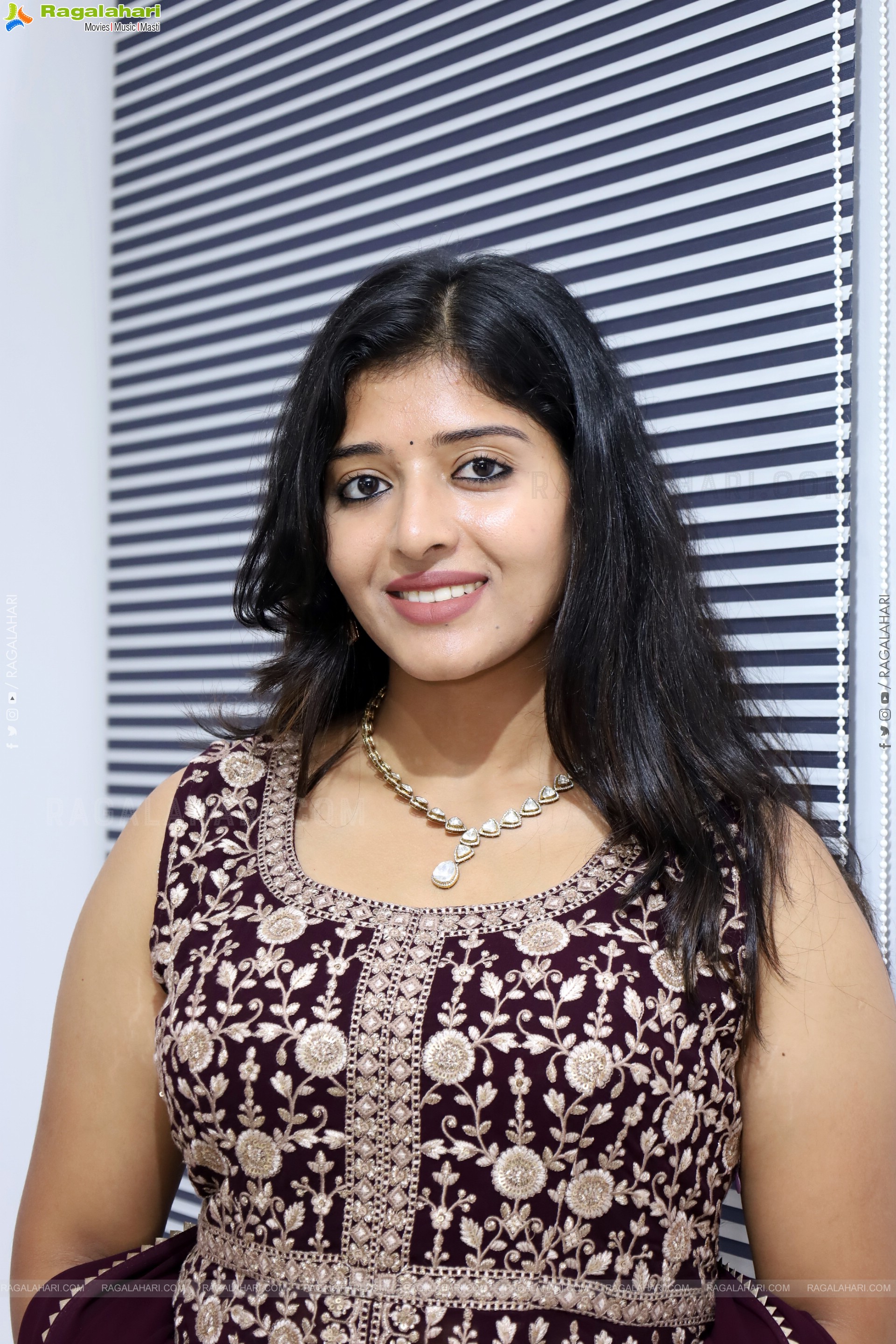 Ramya Priya Latest Glam Stills, HD Gallery