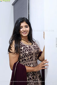 Ramya Priya Latest Glam Stills, HD Gallery