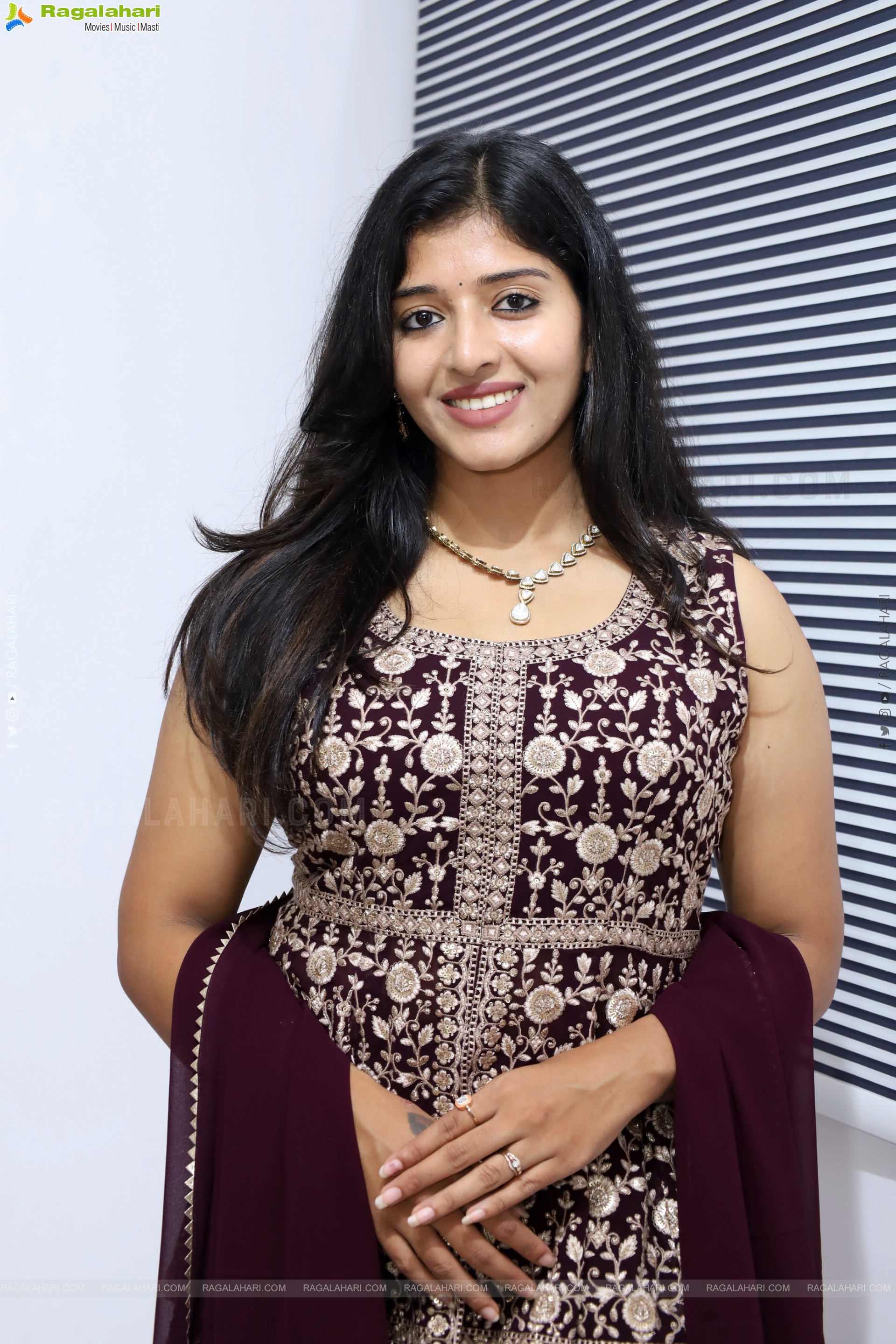 Ramya Priya Latest Glam Stills, HD Gallery