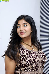 Ramya Priya Latest Glam Stills, HD Gallery