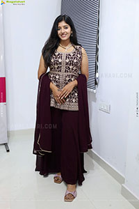 Ramya Priya Latest Glam Stills, HD Gallery