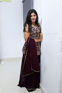 Ramya Priya Latest Glam Stills, HD Gallery