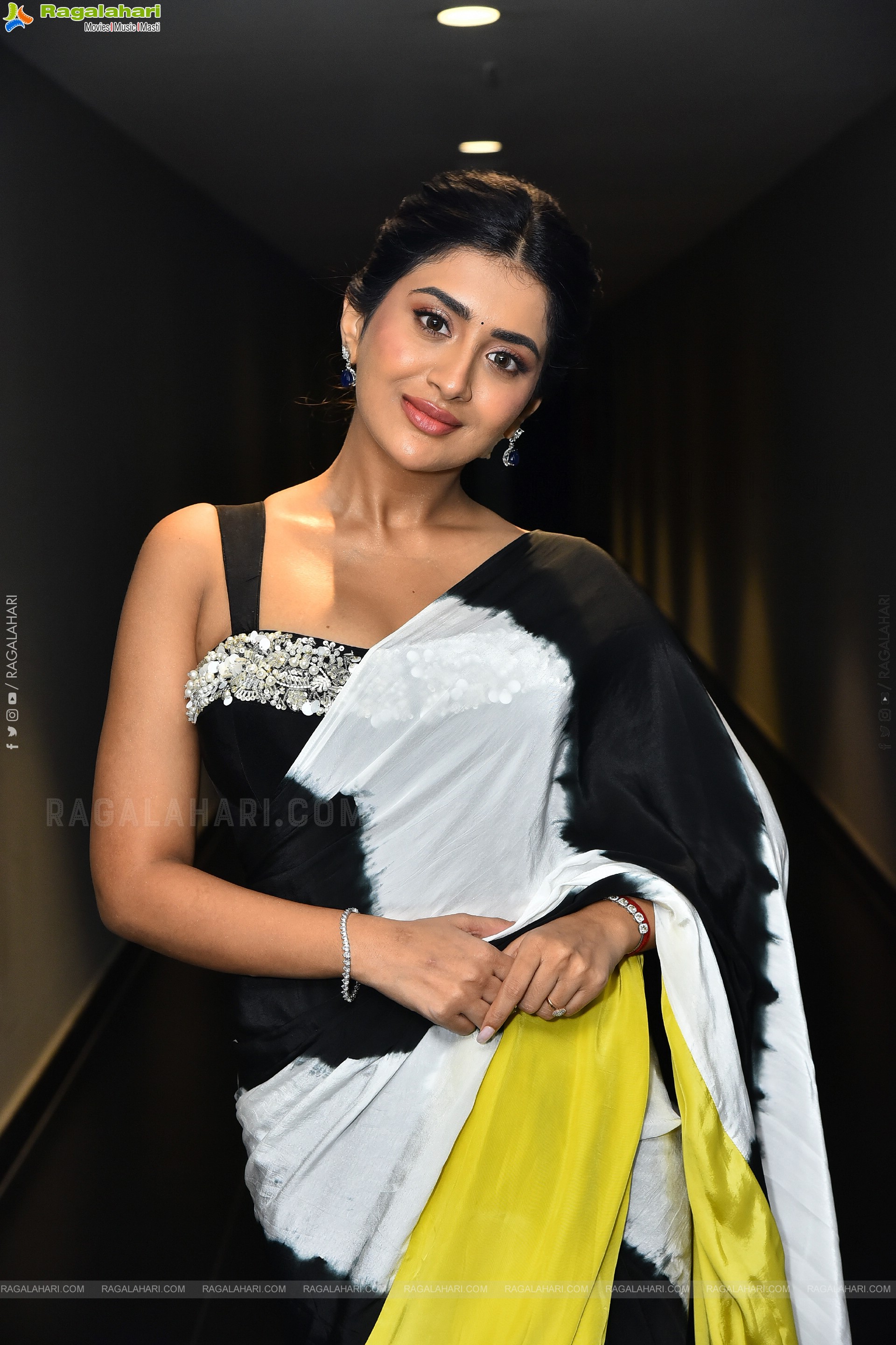 Rashi Singh at 3 Roses Season 2 Teaser Launch, HD Gallery