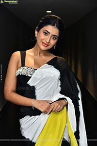 Rashi Singh at 3 Roses Season 2 Teaser Launch, HD Gallery