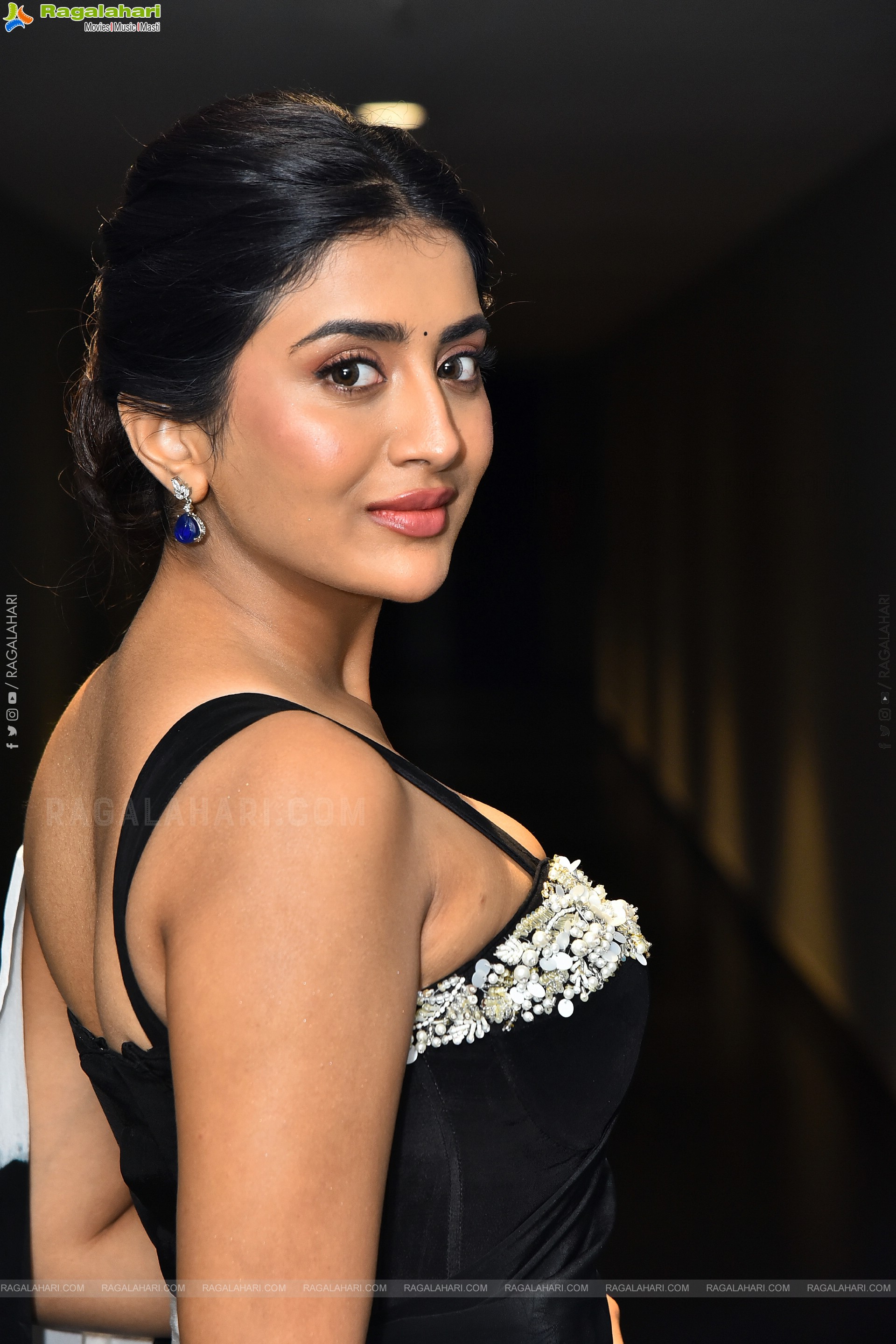 Rashi Singh at 3 Roses Season 2 Teaser Launch, HD Gallery