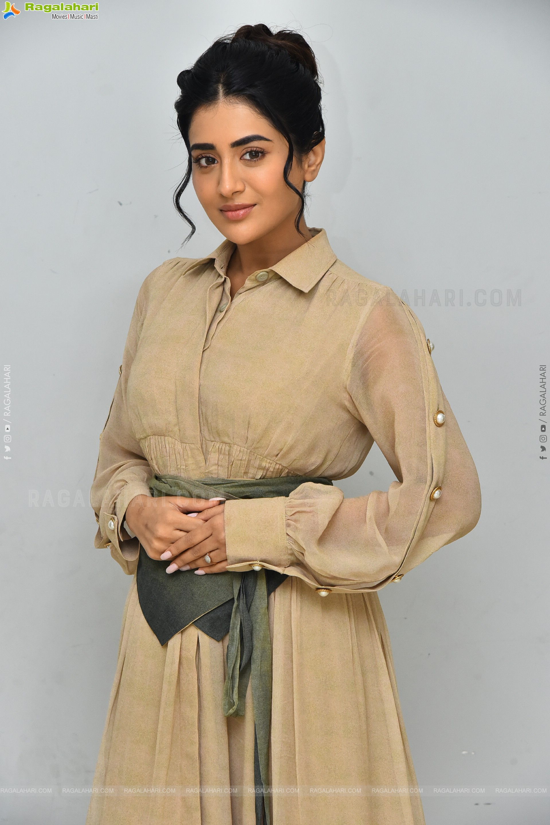 Rashi Singh at Paanch Minar Movie Success Meet, HD Gallery