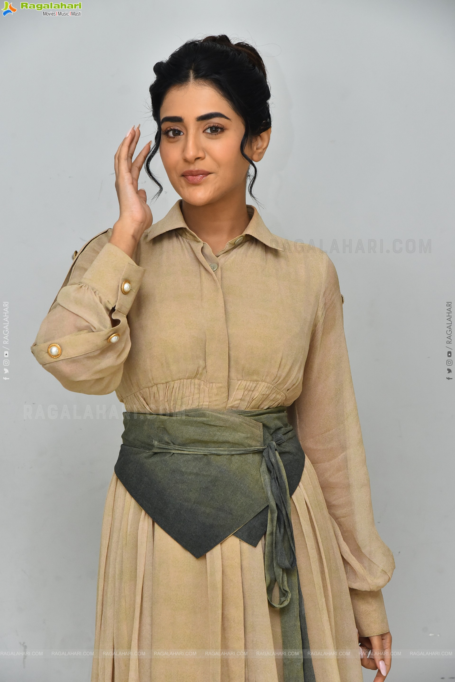 Rashi Singh at Paanch Minar Movie Success Meet, HD Gallery