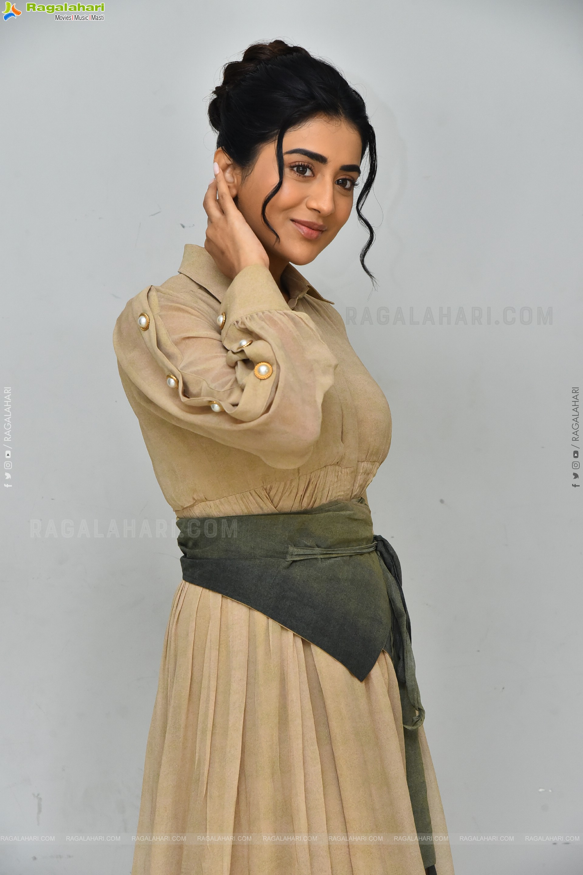 Rashi Singh at Paanch Minar Movie Success Meet, HD Gallery