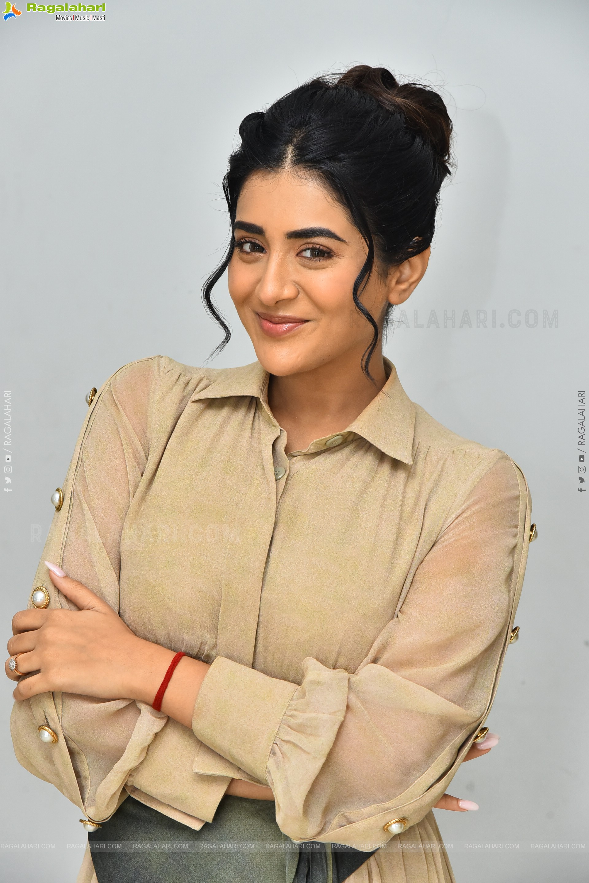 Rashi Singh at Paanch Minar Movie Success Meet, HD Gallery