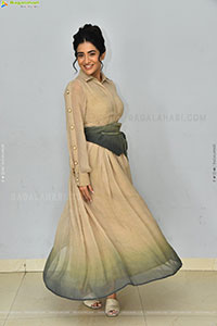 Rashi Singh at Paanch Minar Movie Success Meet