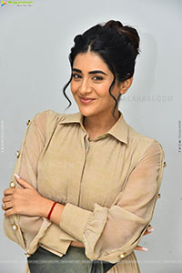 Rashi Singh at Paanch Minar Movie Success Meet