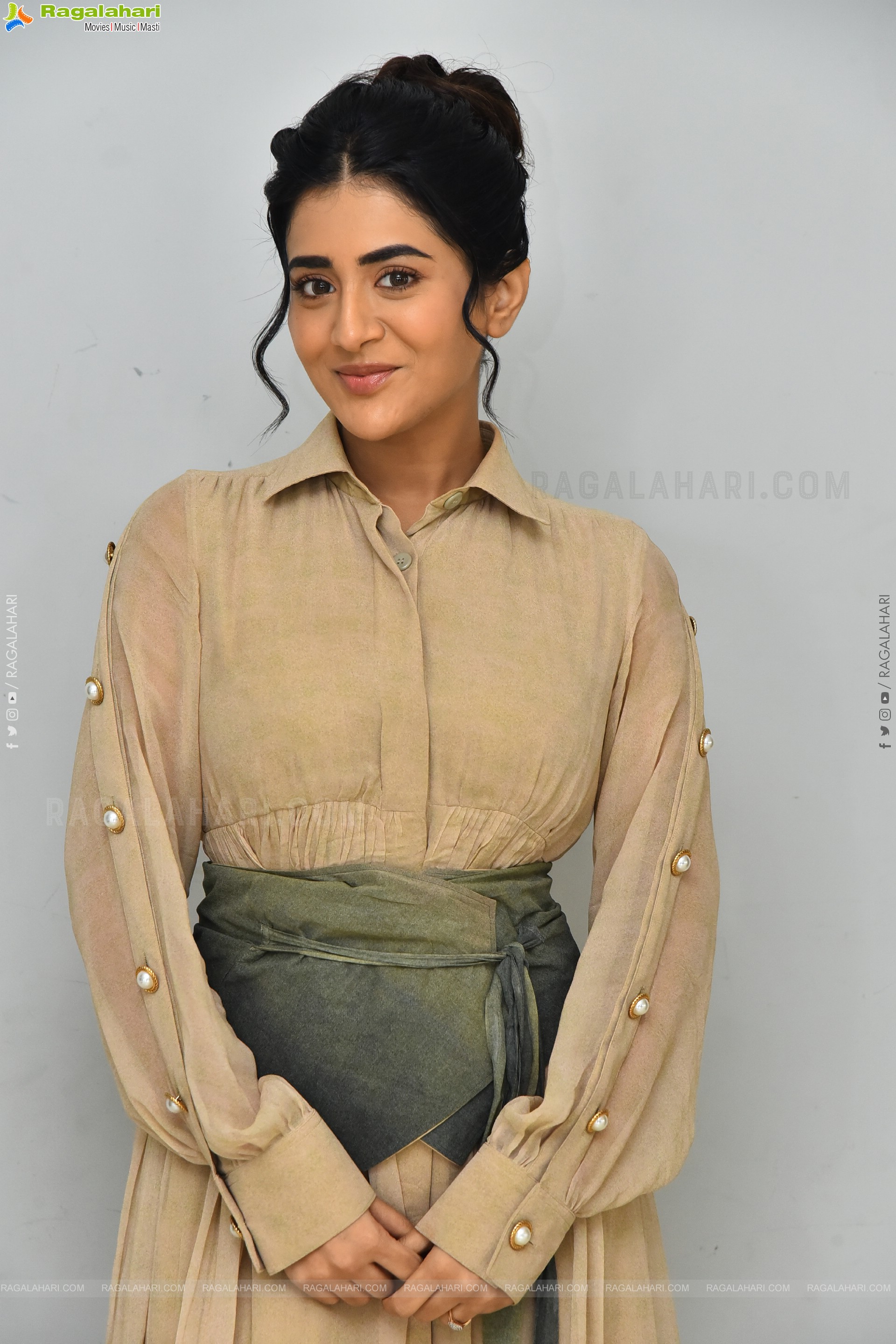 Rashi Singh at Paanch Minar Movie Success Meet, HD Gallery