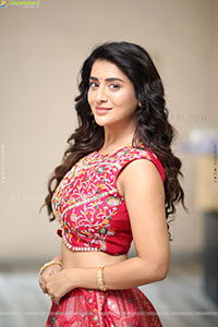 Rashi Singh at Paanch Minar Press Meet, HD Gallery