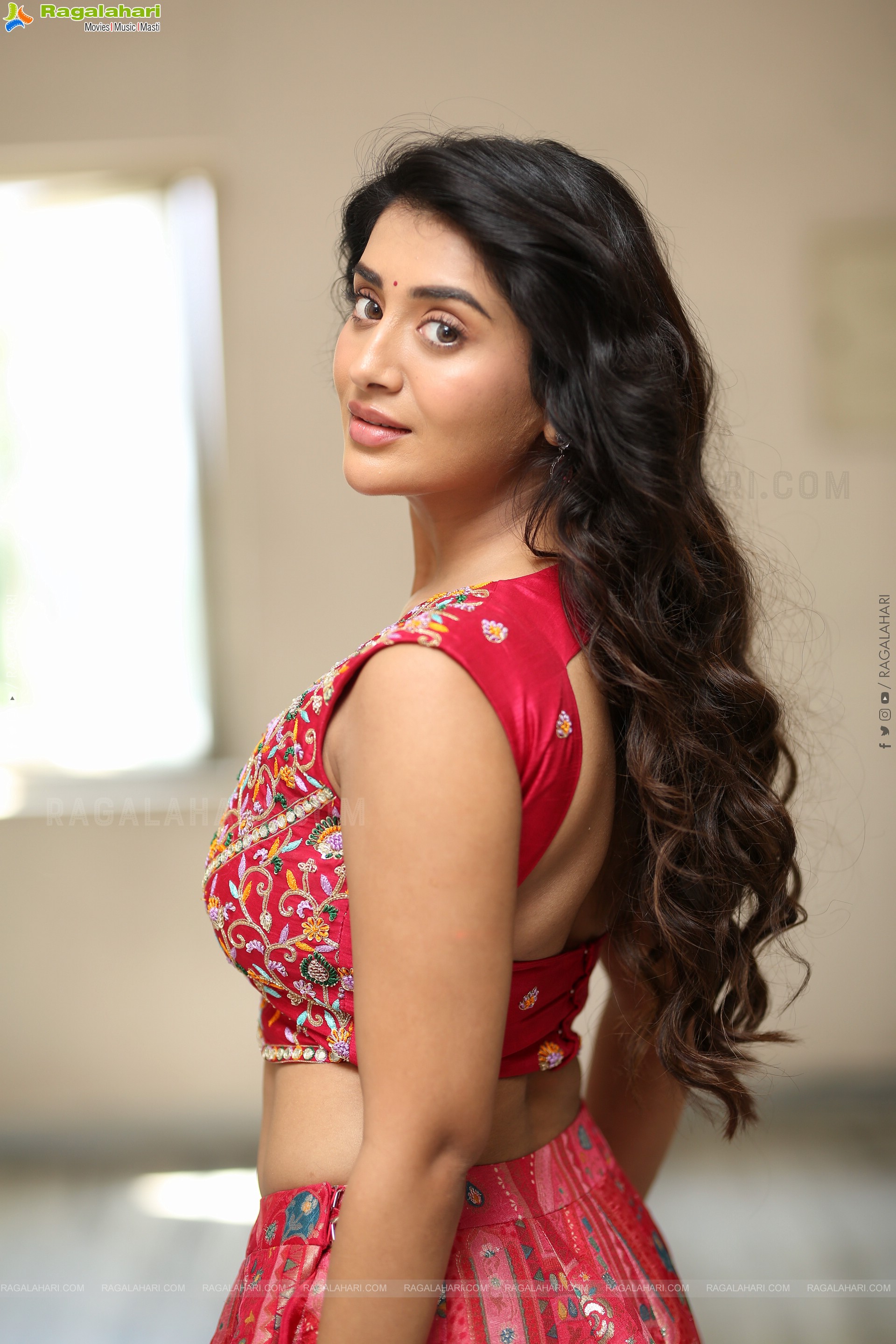 Rashi Singh at Paanch Minar Press Meet, HD Gallery