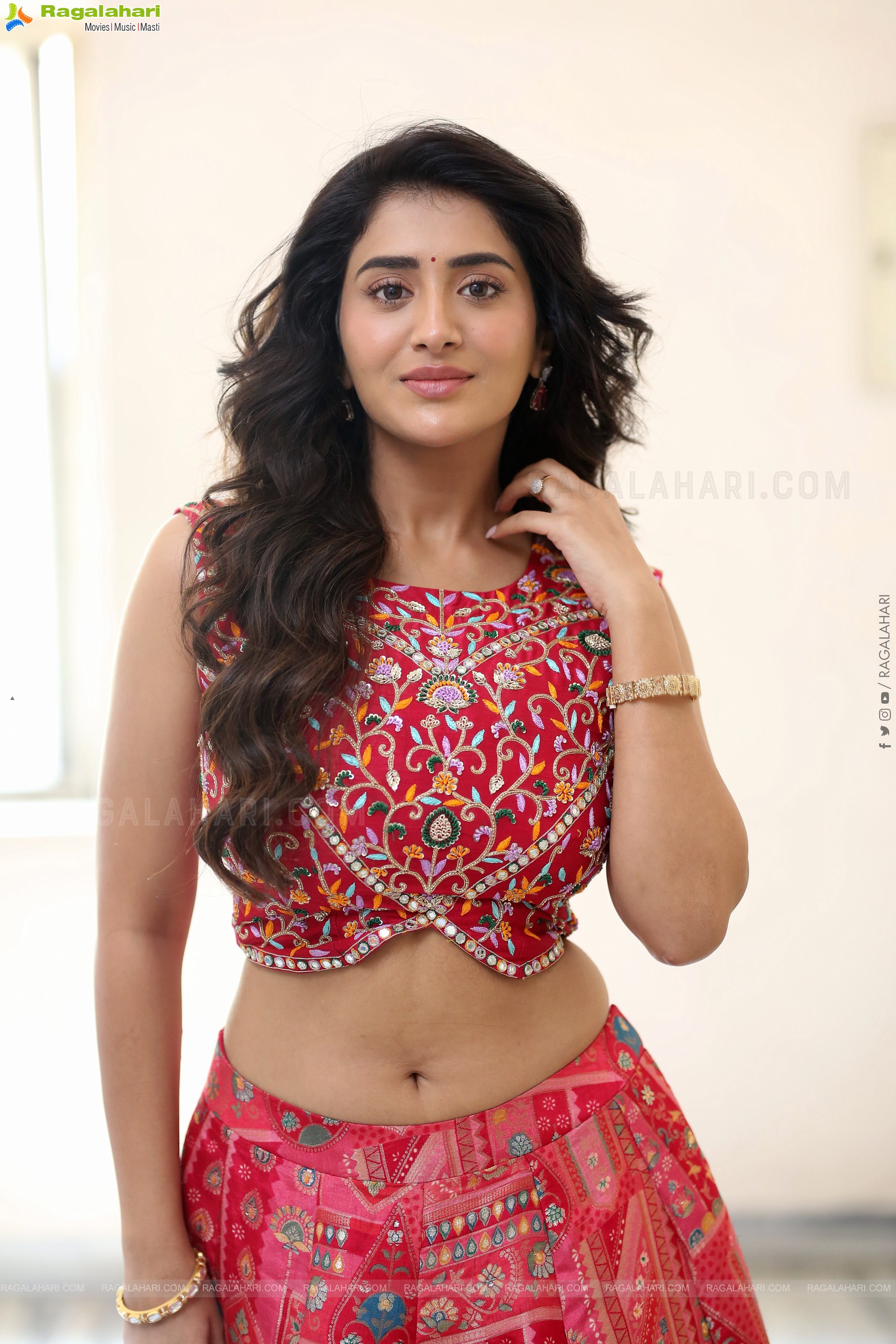 Rashi Singh at Paanch Minar Press Meet, HD Gallery