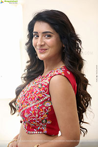 Rashi Singh at Paanch Minar Press Meet, HD Gallery