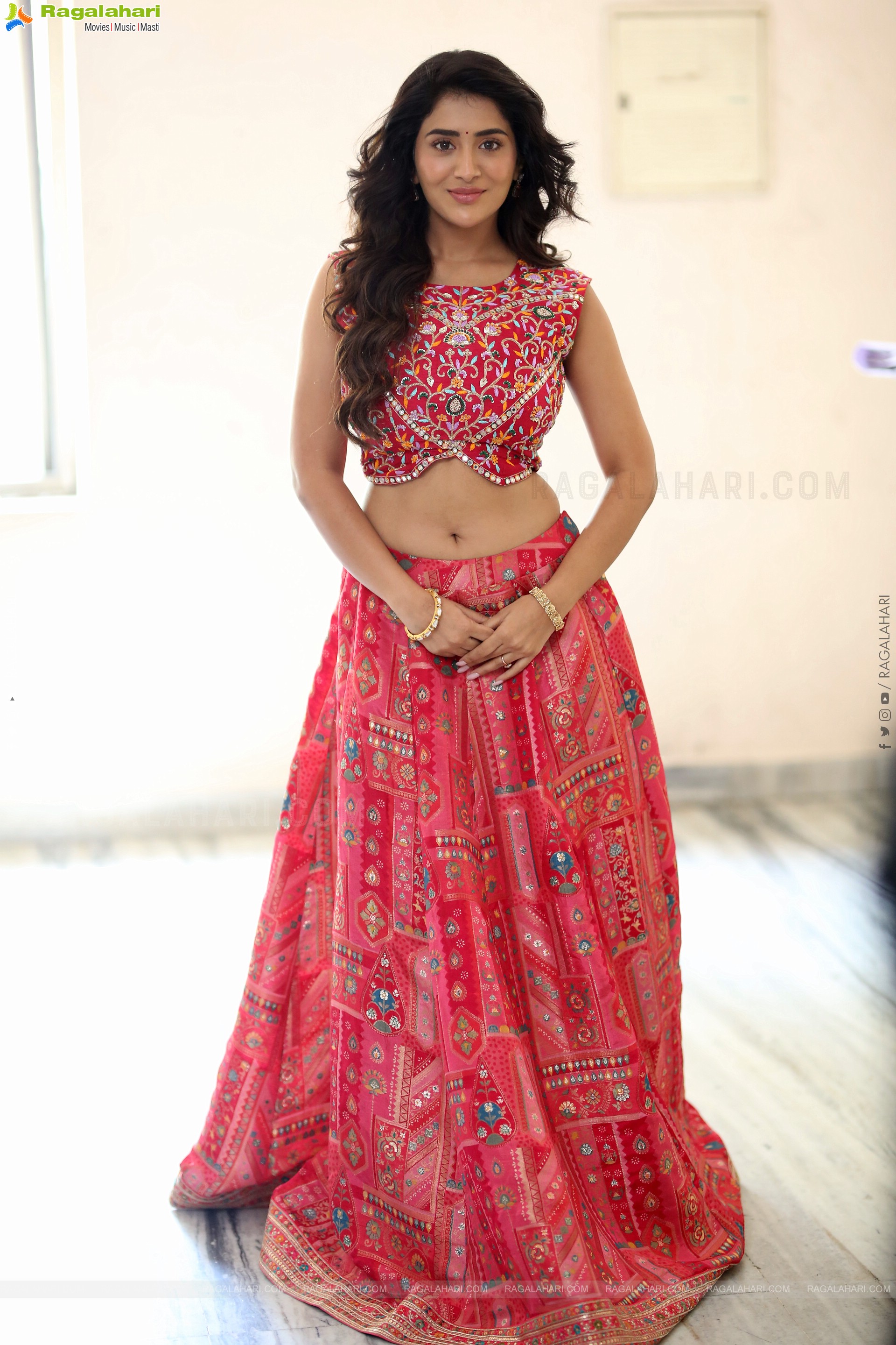 Rashi Singh at Paanch Minar Press Meet, HD Gallery