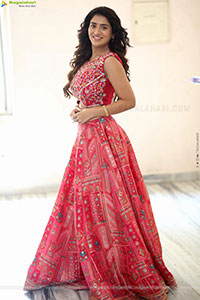 Rashi Singh at Paanch Minar Press Meet, HD Gallery