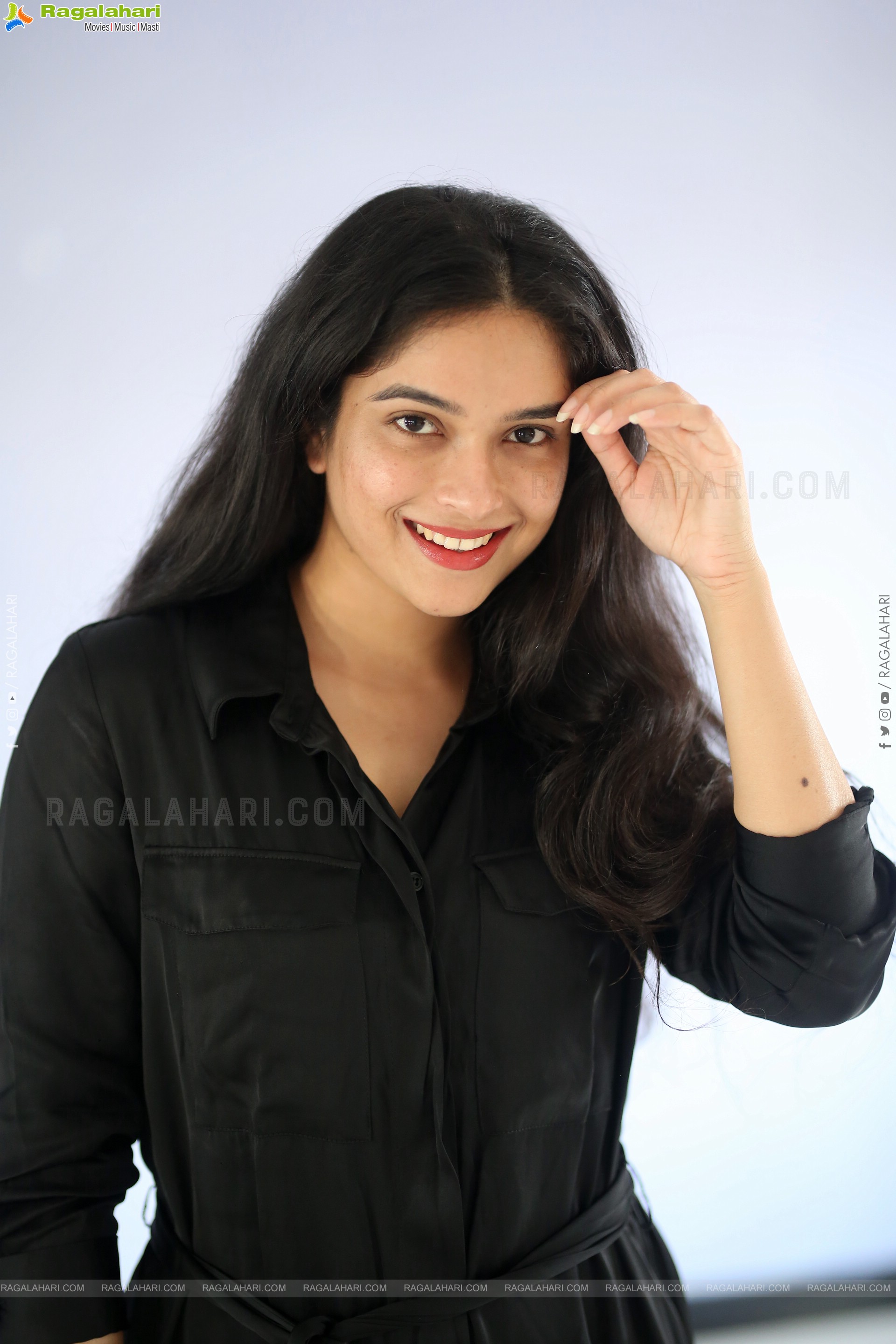 Sanchi Kashyap stills in Black Dress, HD Gallery