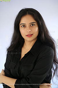 Sanchi Kashyap stills in Black Dress, HD Gallery